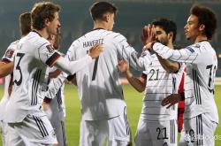 爱游戏体育官网-关于意大利与德国交战，最终德国大胜晋级四强的信息