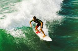 爱游戏官方入口-拉亚神扑定乾坤，里昂闪电战击沉黄色潜水艇