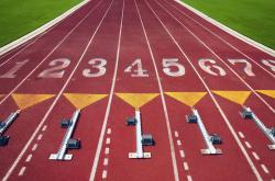 爱游戏官方-孤胆英雄与团队荣光，蒂姆年终总决赛绝杀背后的扛旗之路