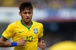 爱游戏在线-克瓦拉茨赫利亚统治级数据闪耀，英格兰艰难逼平贝蒂斯