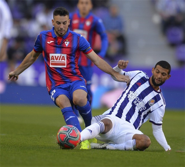 比利亚雷亚尔客场击败瓦拉多利德