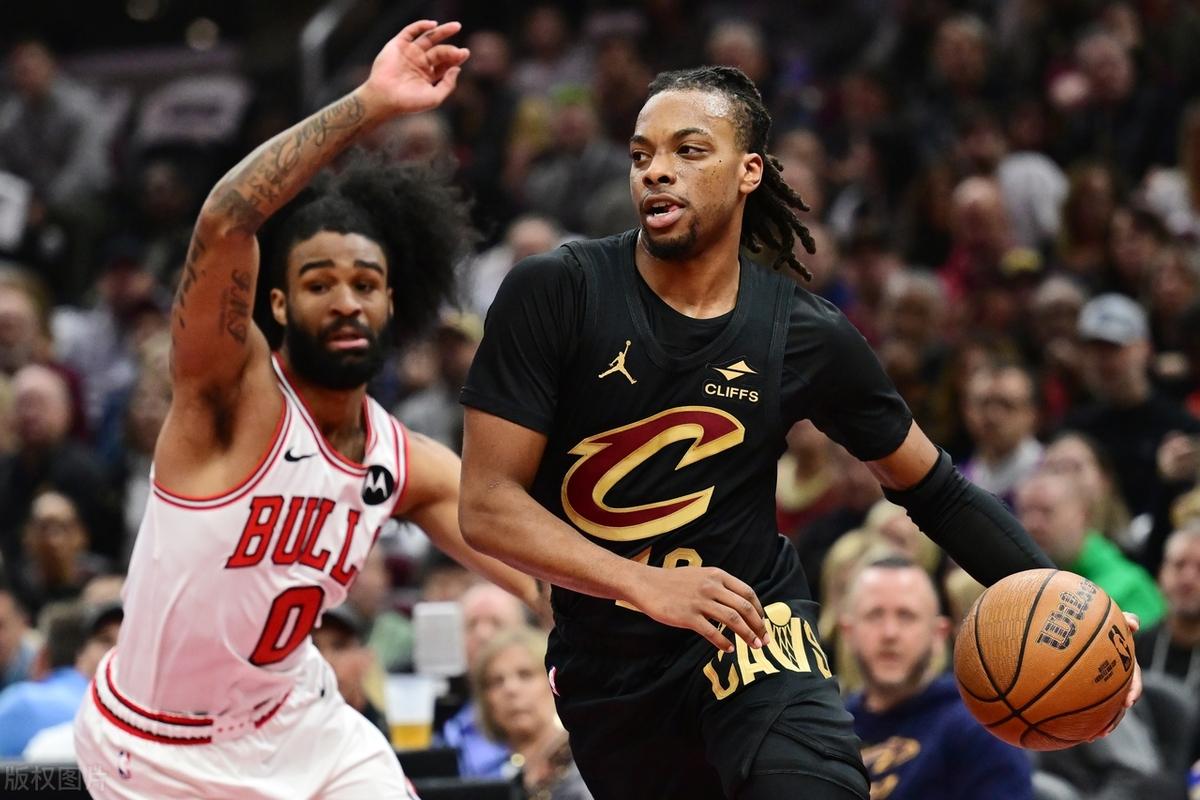 包含鹈鹕主场擒公牛，戴维斯全场发挥神勇的词条