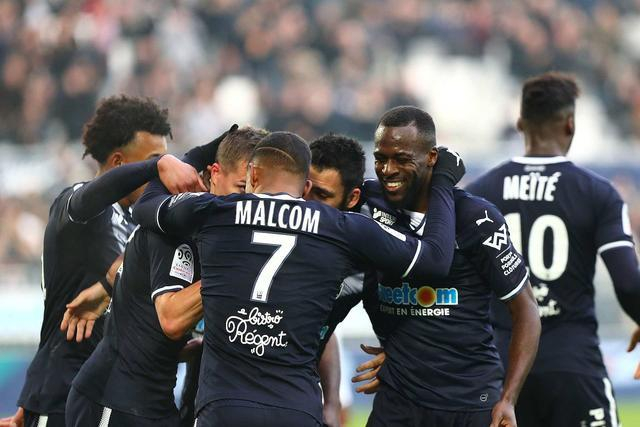 里昂主场逼平波尔多，表现一般