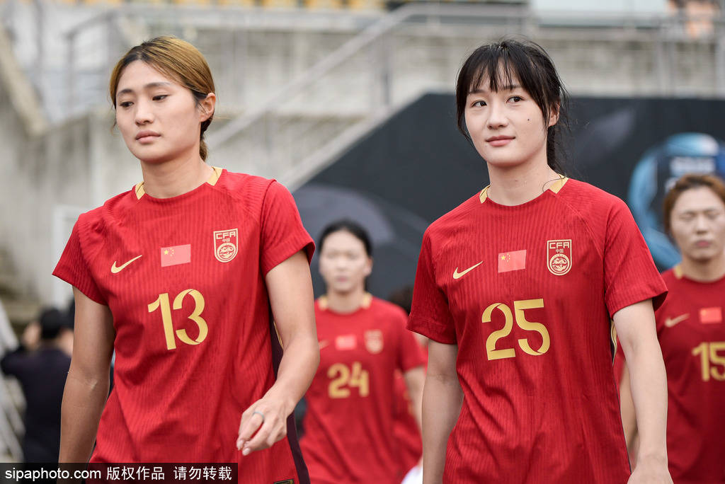 快意风采:女足英雄集结势不可挡的简单介绍 快意风采:女足英雄集结势不可挡的简单介绍