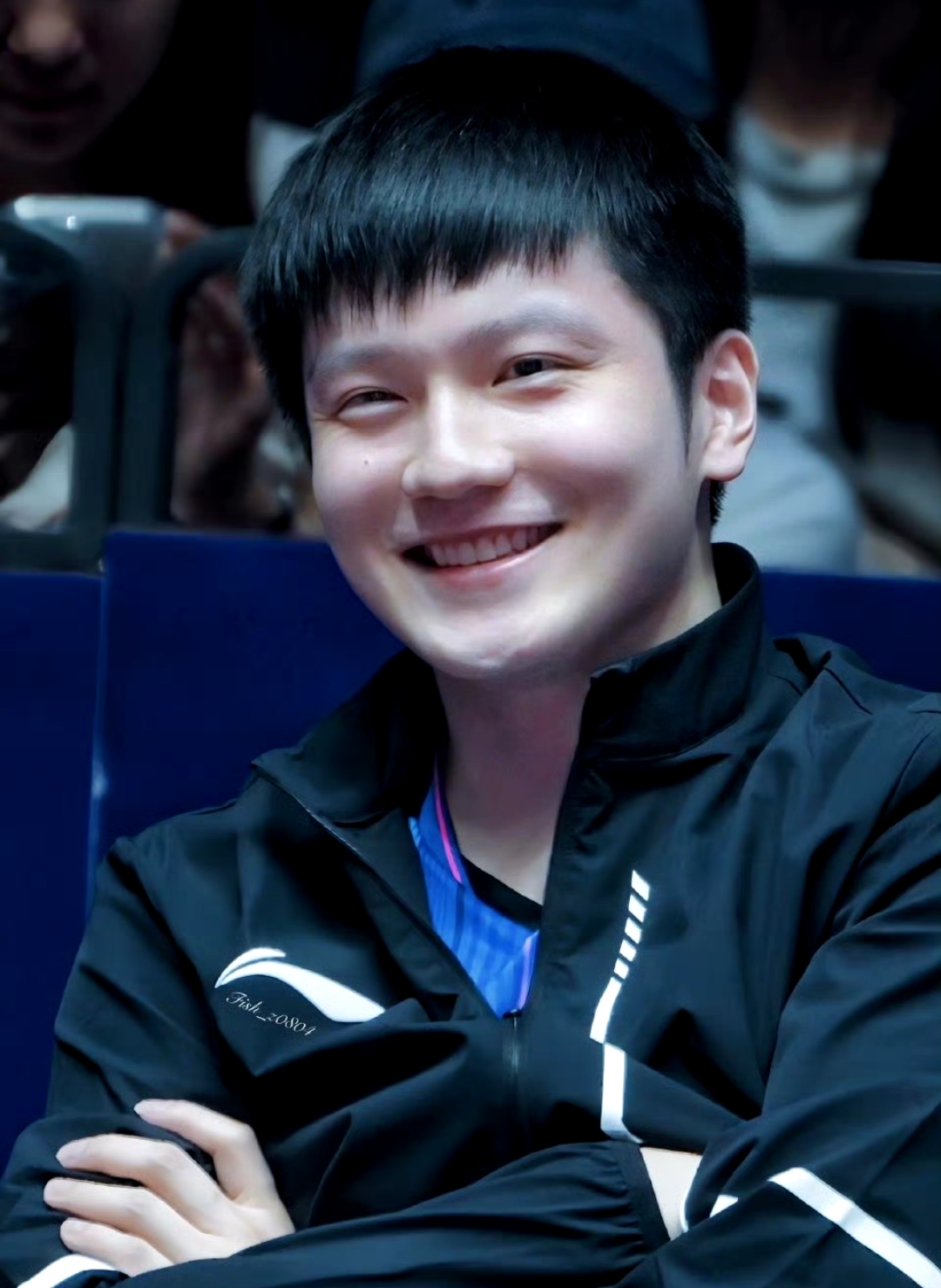 包含英国乒乓球队险胜日本乒乓球队，樊振东爆发神勇的词条