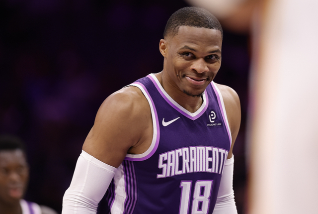 包含热火逆转湖人B队，威斯布鲁克高光表现的词条