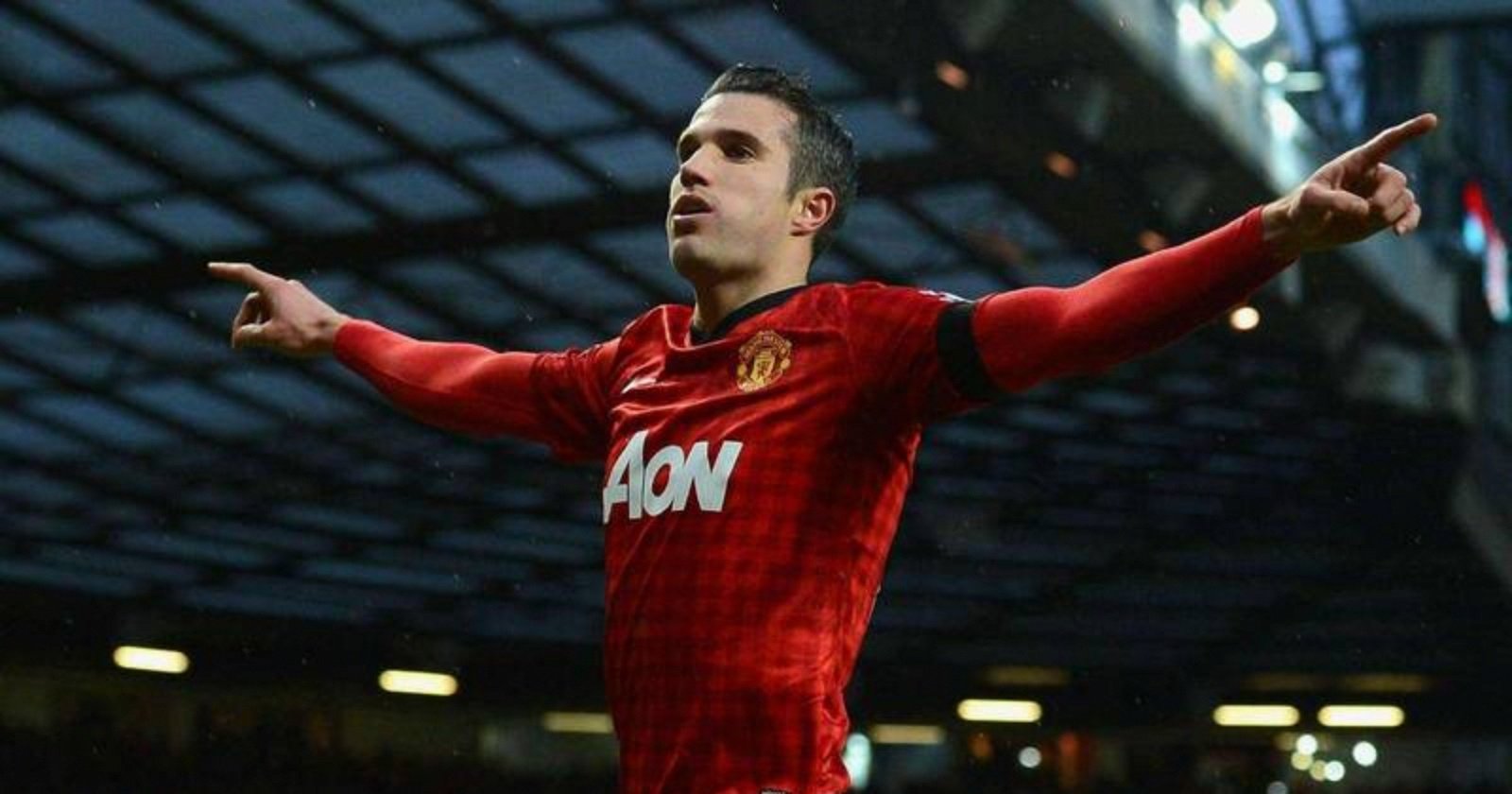 巴西险胜阿森纳,范佩西关键制胜 巴西险胜阿森纳,范佩西关键制胜