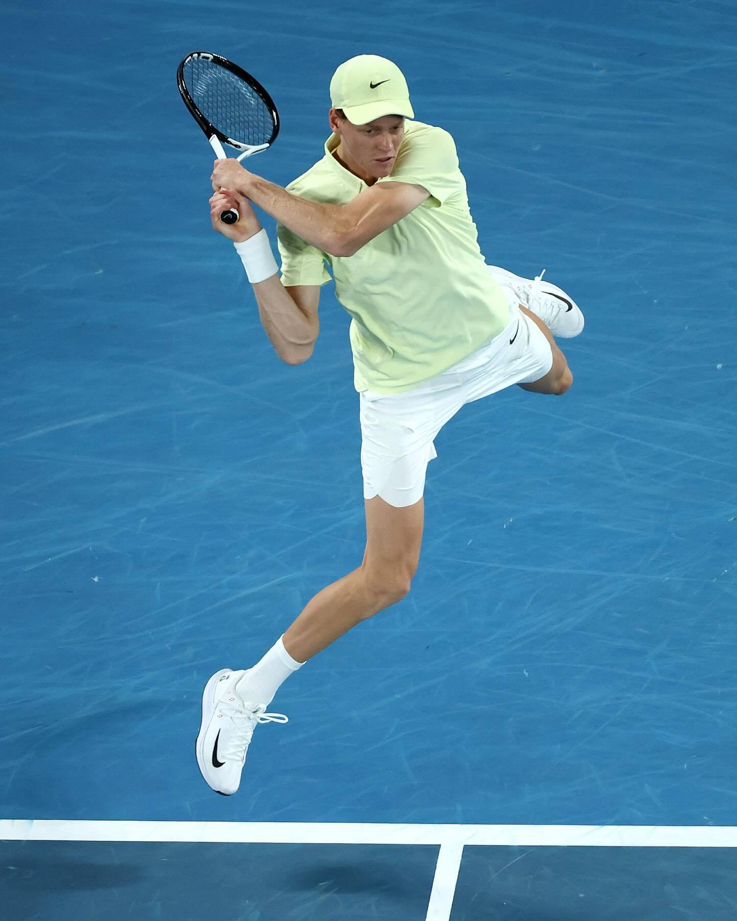 澳大利亚网球队力克意大利网球队,克耶高斯统治全场的简单介绍 澳大利亚网球队力克意大利网球队,克耶高斯统治全场的简单介绍