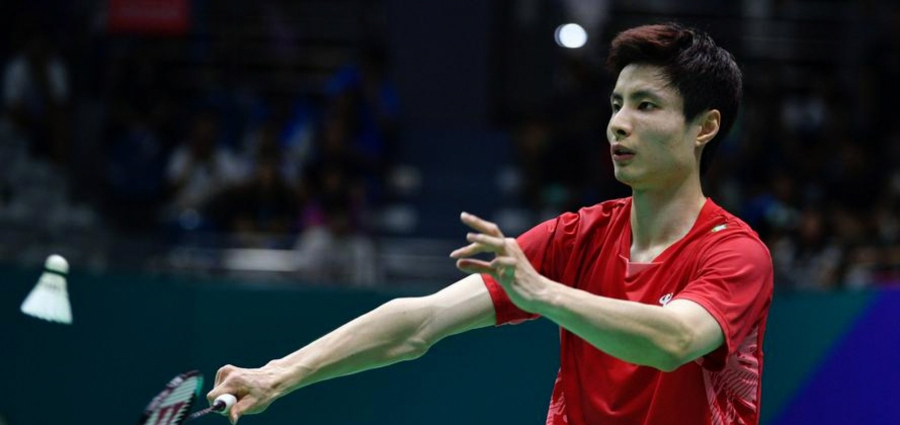 羽毛球男单赛场再现激烈对决 羽毛球男单赛场再现激烈对决